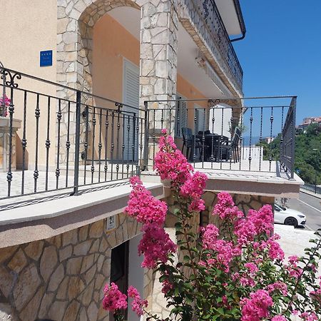 Apartman Marina Vrbnik Exterior foto